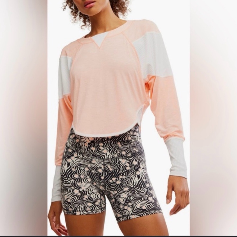 🧡Free People Peach and White Long Sleeve Top